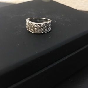 1 ctw set in sterling silver anniversary band